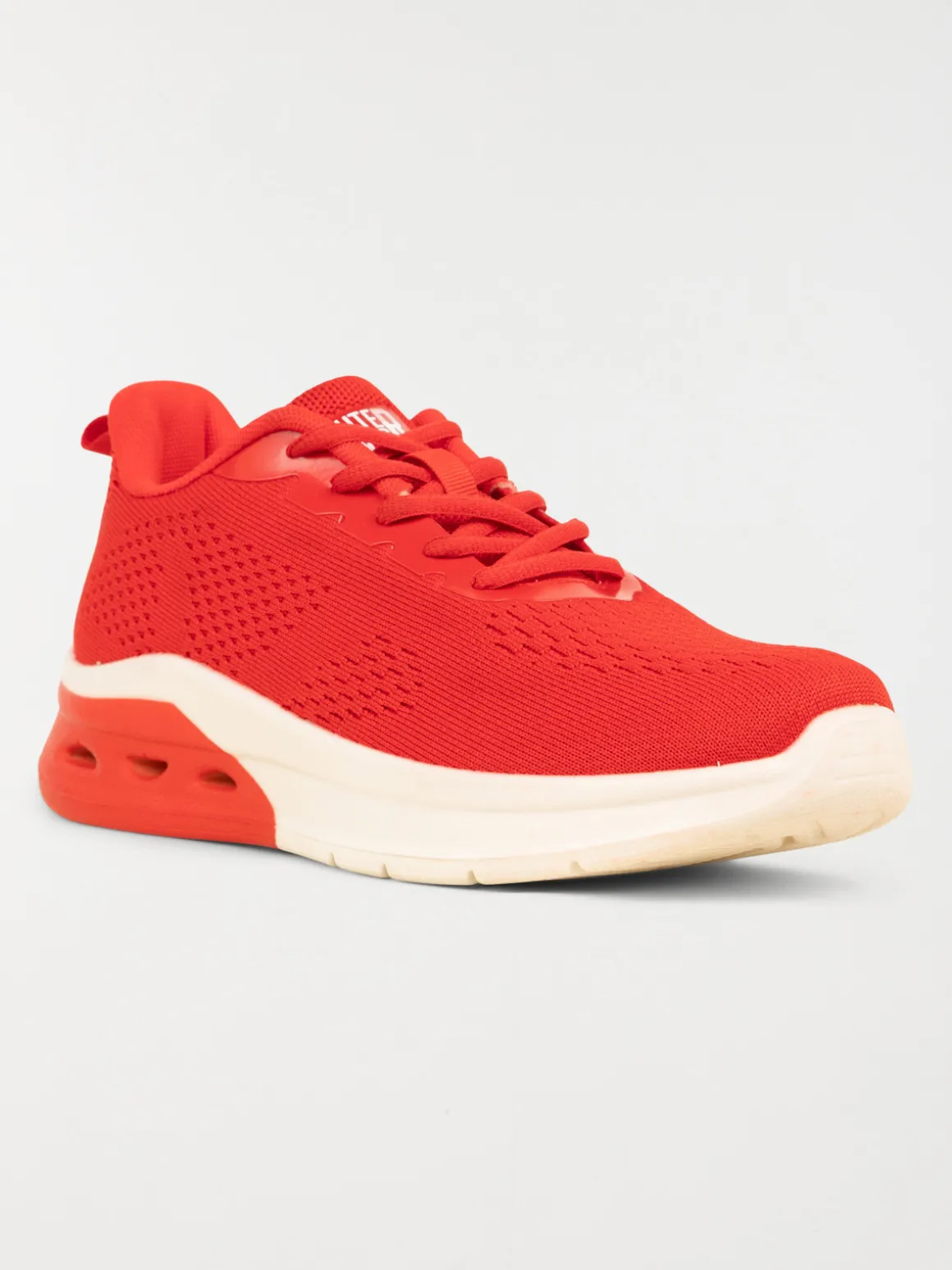 Basket de sport rouge homme (40-45)