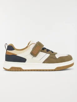 Baskets basses garçon beige (31-36)