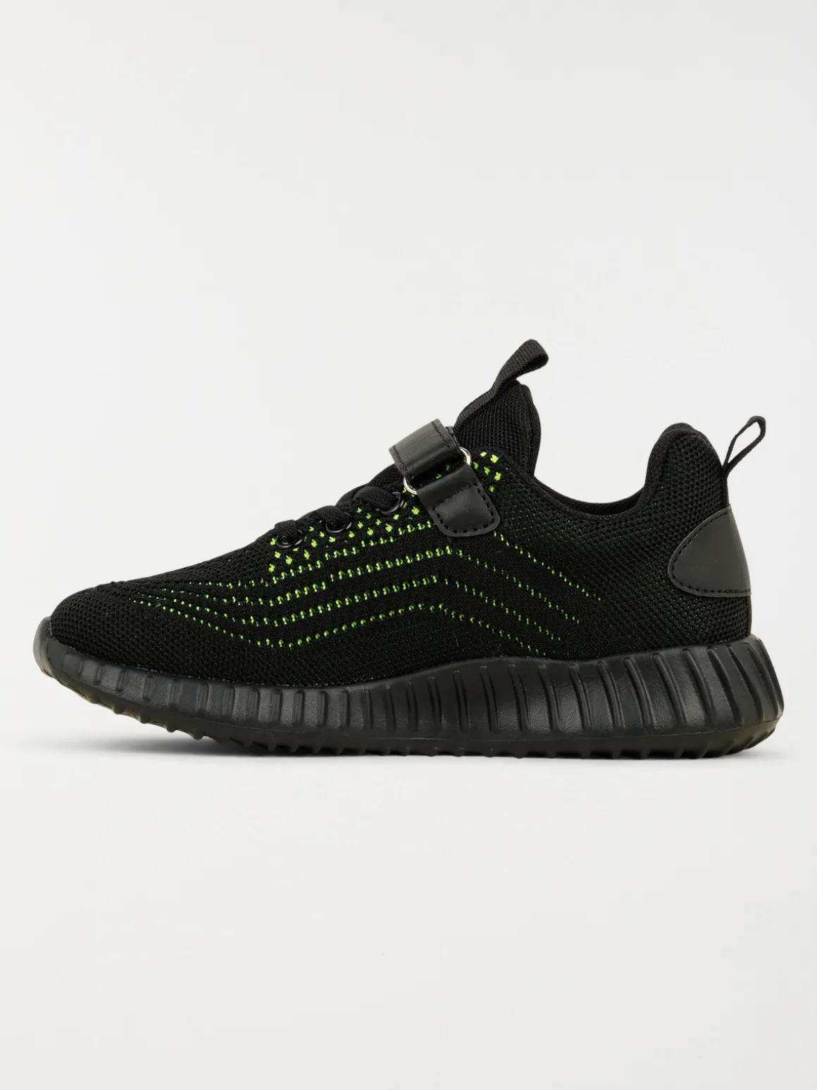 Baskets de sport noires garçon (31-39)