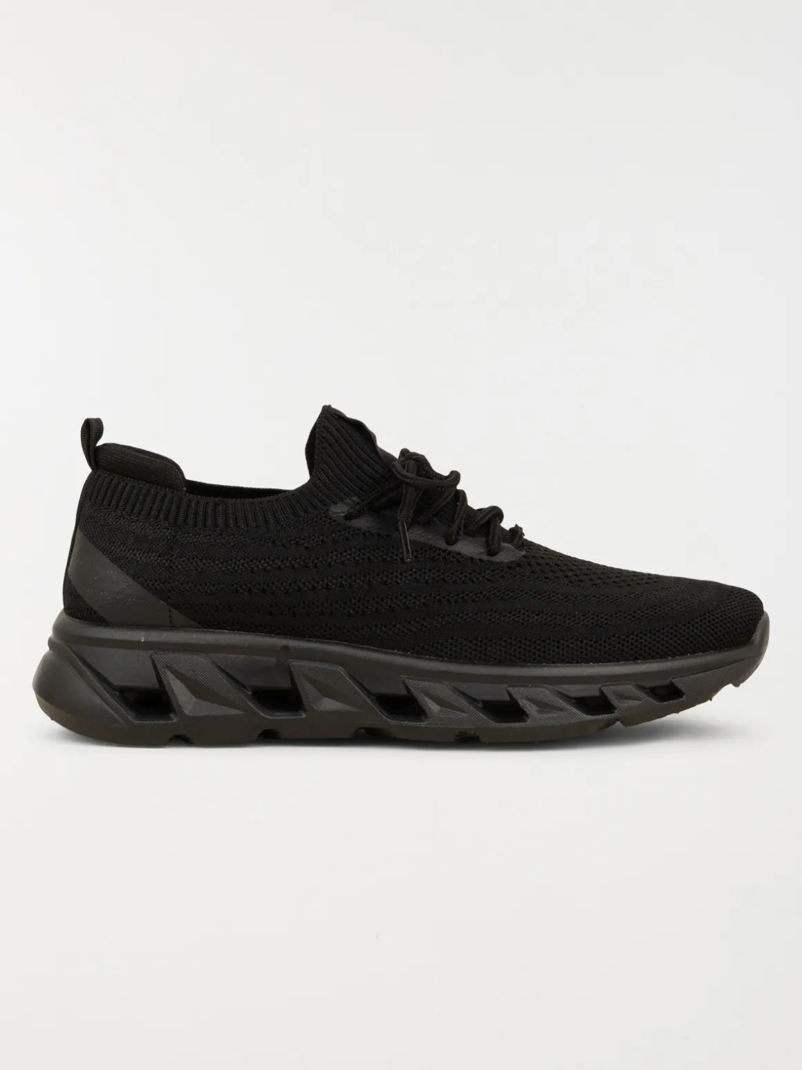 Baskets de sport noires homme (40-45)