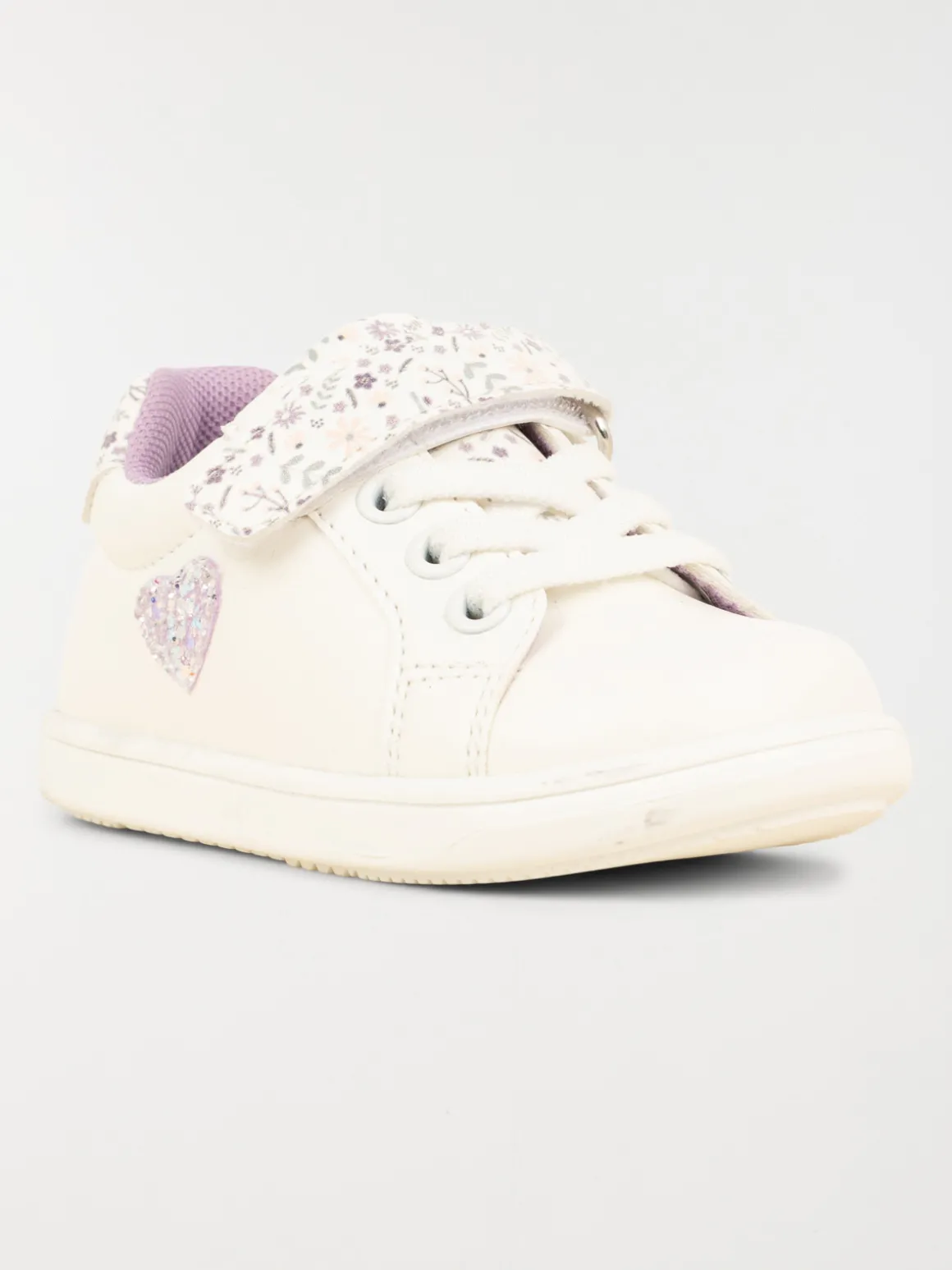 Baskets fleuries et coeur fille (20-23)