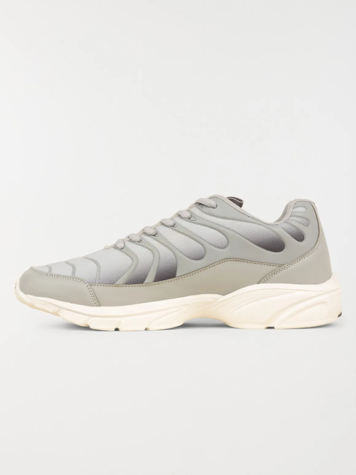 Baskets grises et blanches homme (40-46)