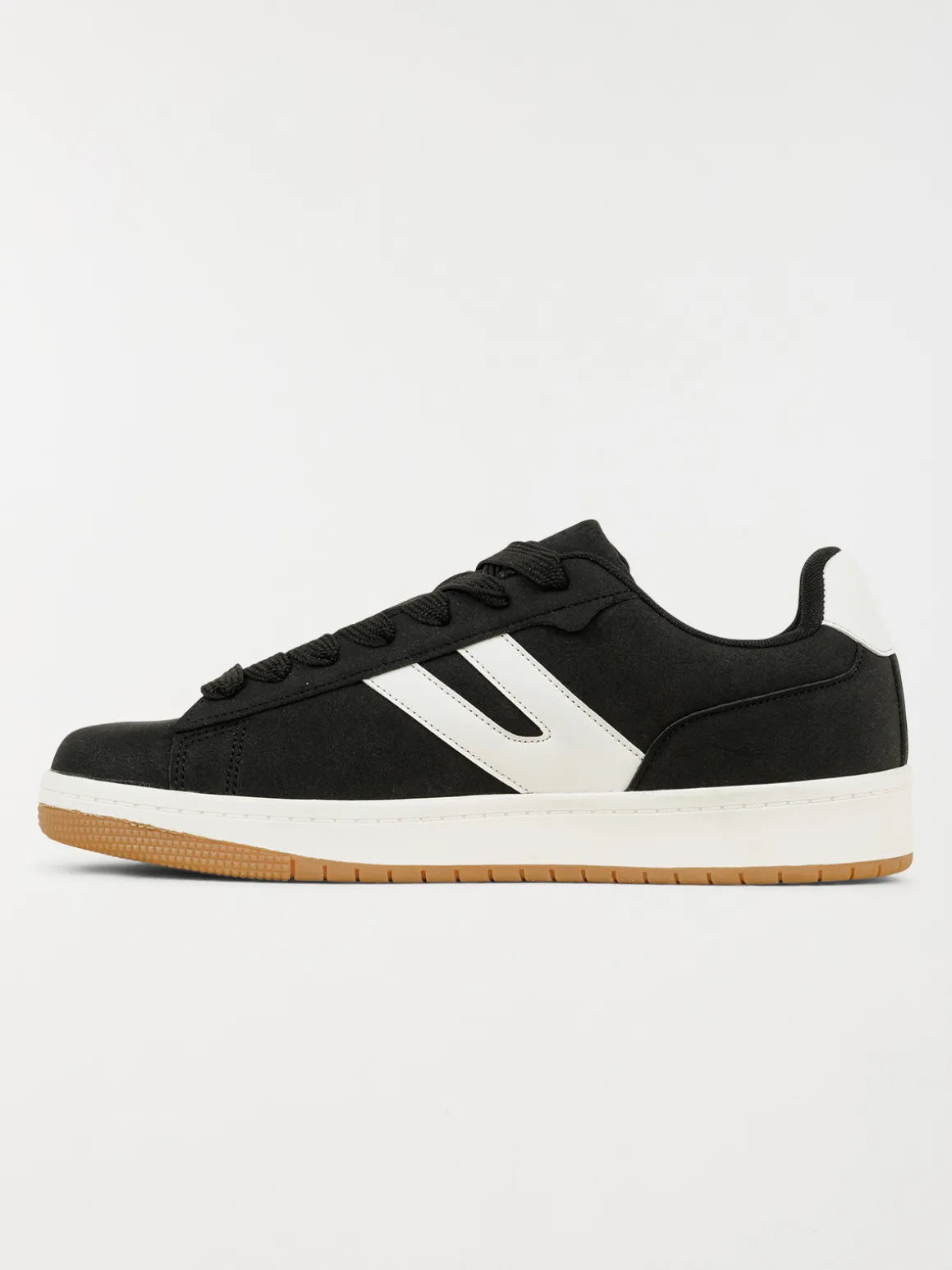 Baskets noires à lacets homme (40-46)