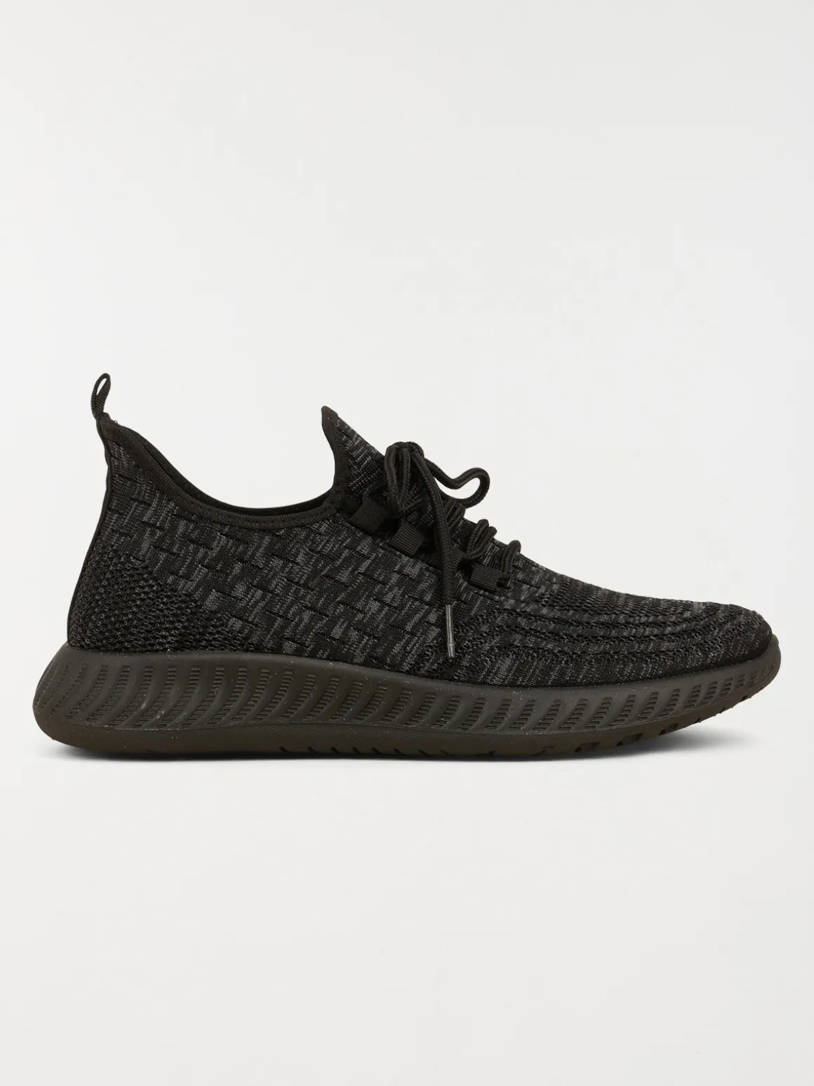Baskets noires de sport homme (40-45)
