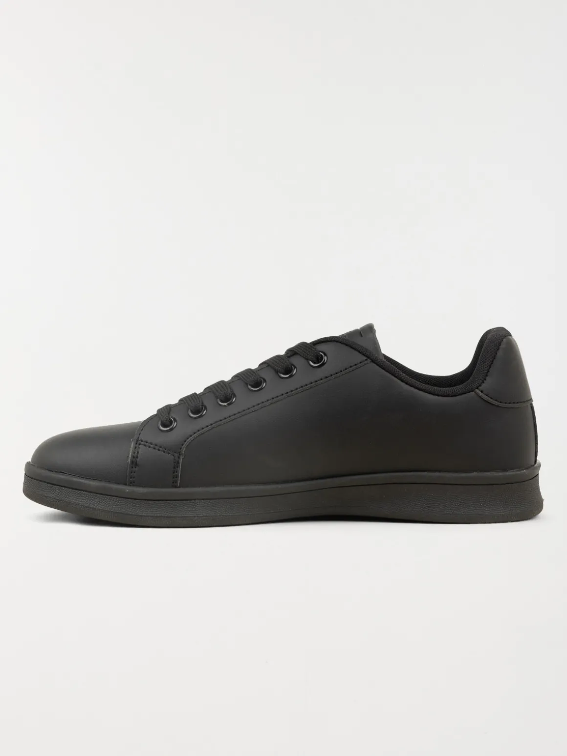 Baskets noires lacets homme (40-46)