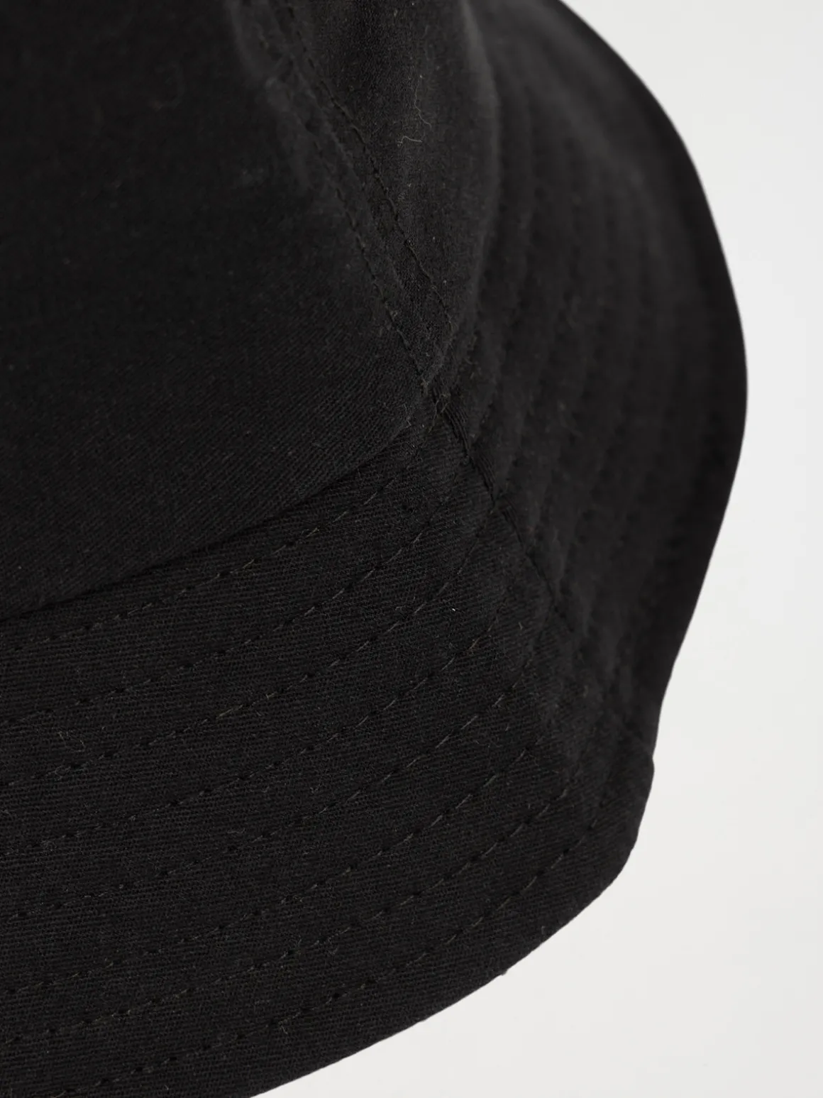 Bob coloris noir femme