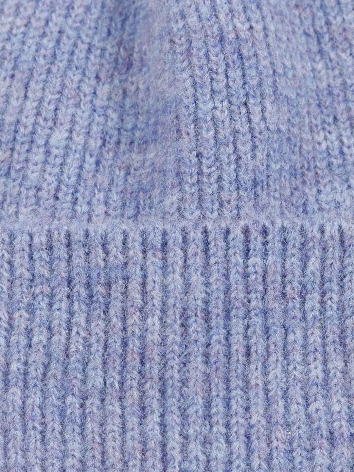 Bonnet en tricot bleu lavande femme