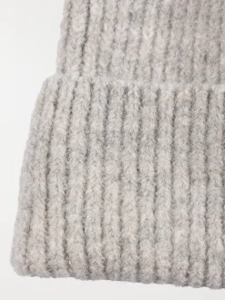 Bonnet en tricot gris clair chiné femme