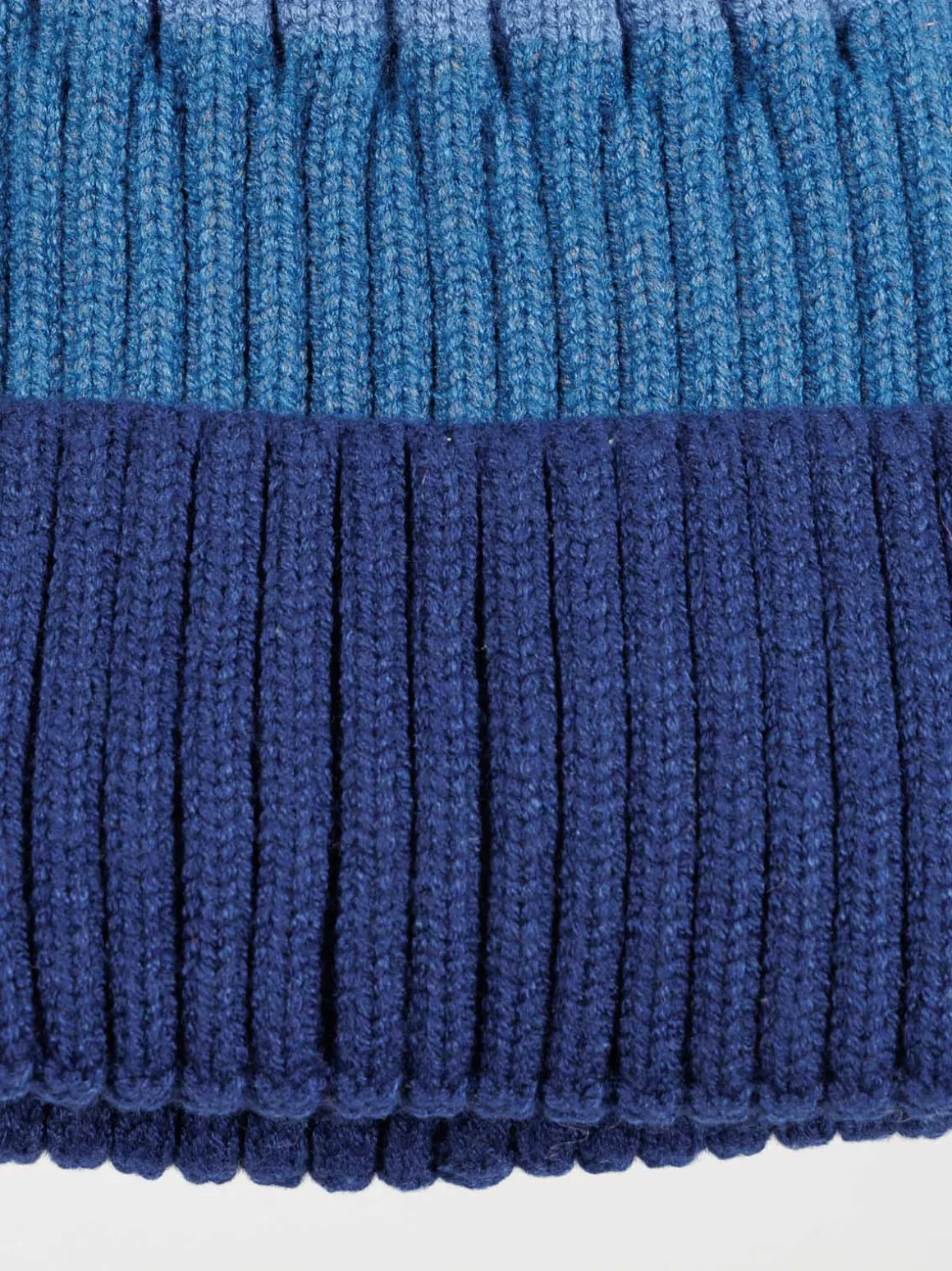 Bonnet tricolore pompon garçon