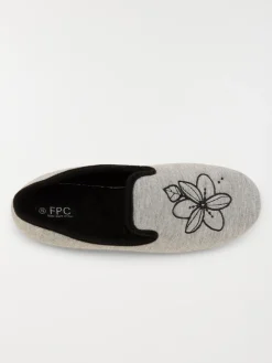 Chaussons brodés fleurs femme (36-41)