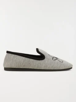 Chaussons brodés fleurs femme (36-41)