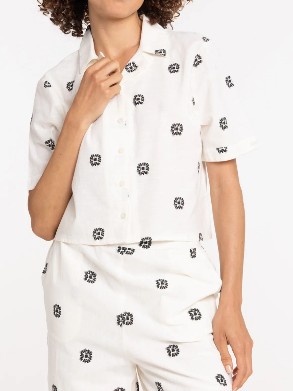 Chemise courte imprimée femme
