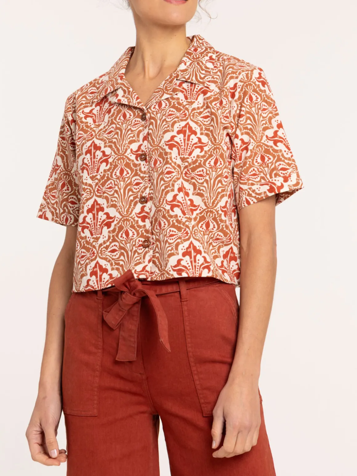 Chemise courte imprimée femme