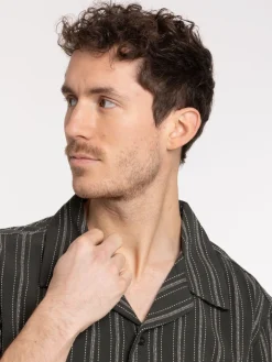 Chemise manches courtes rayée homme