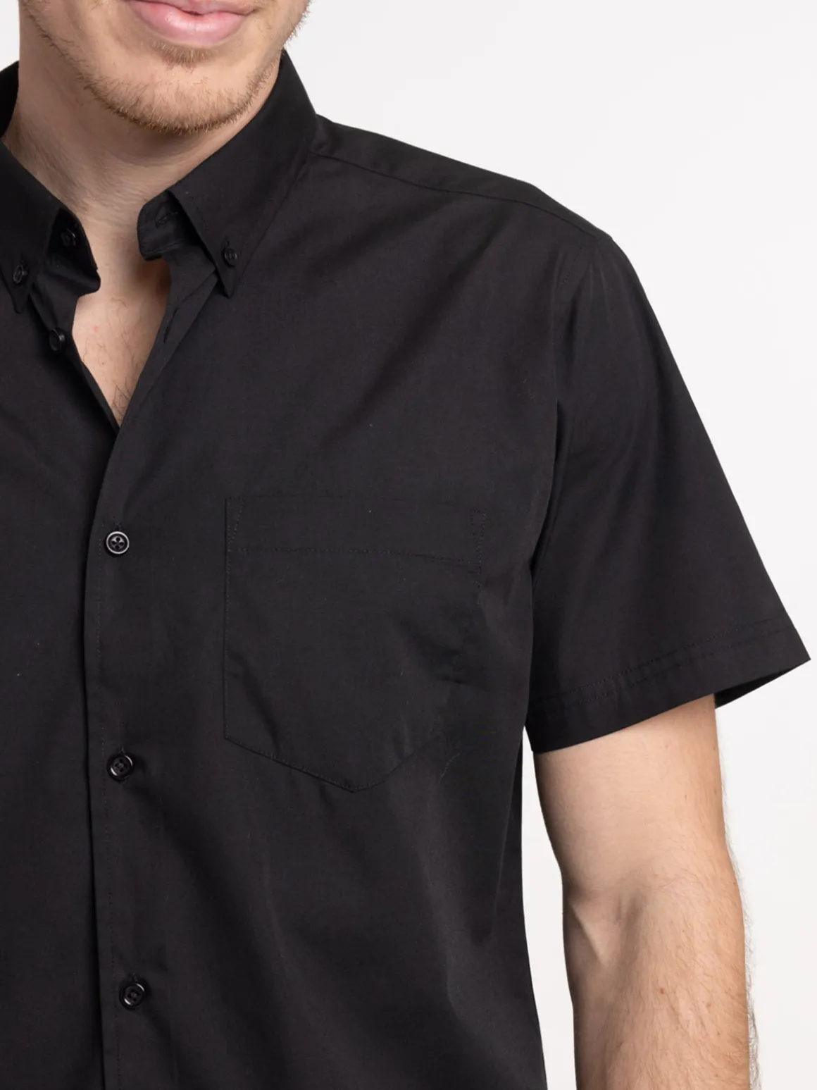 Chemise noire manches courtes homme