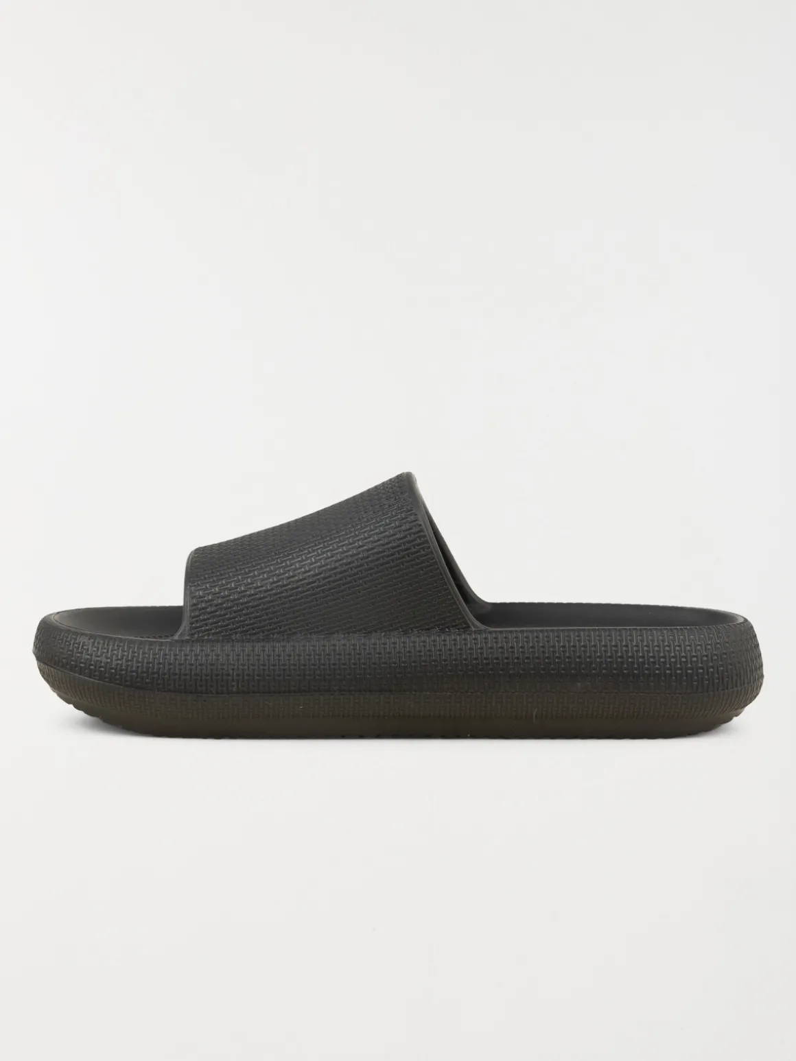 Claquettes noires femme (36-41)