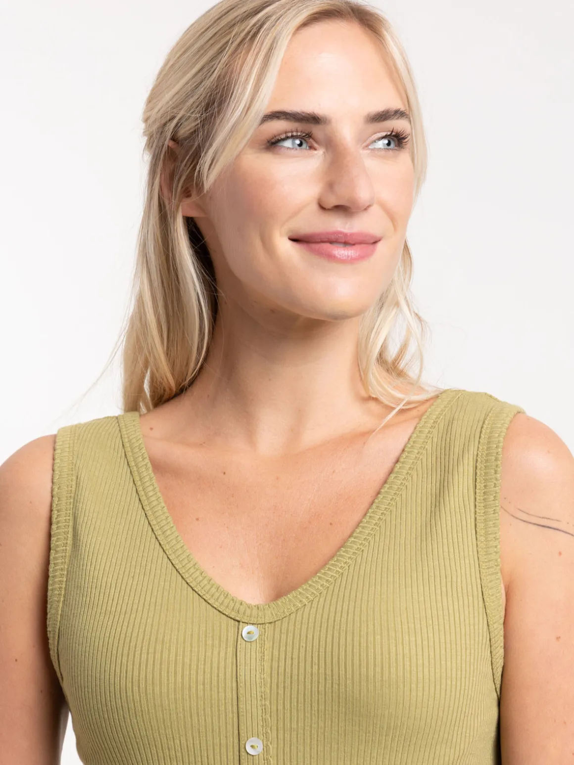 Débardeur col V festonnée femme