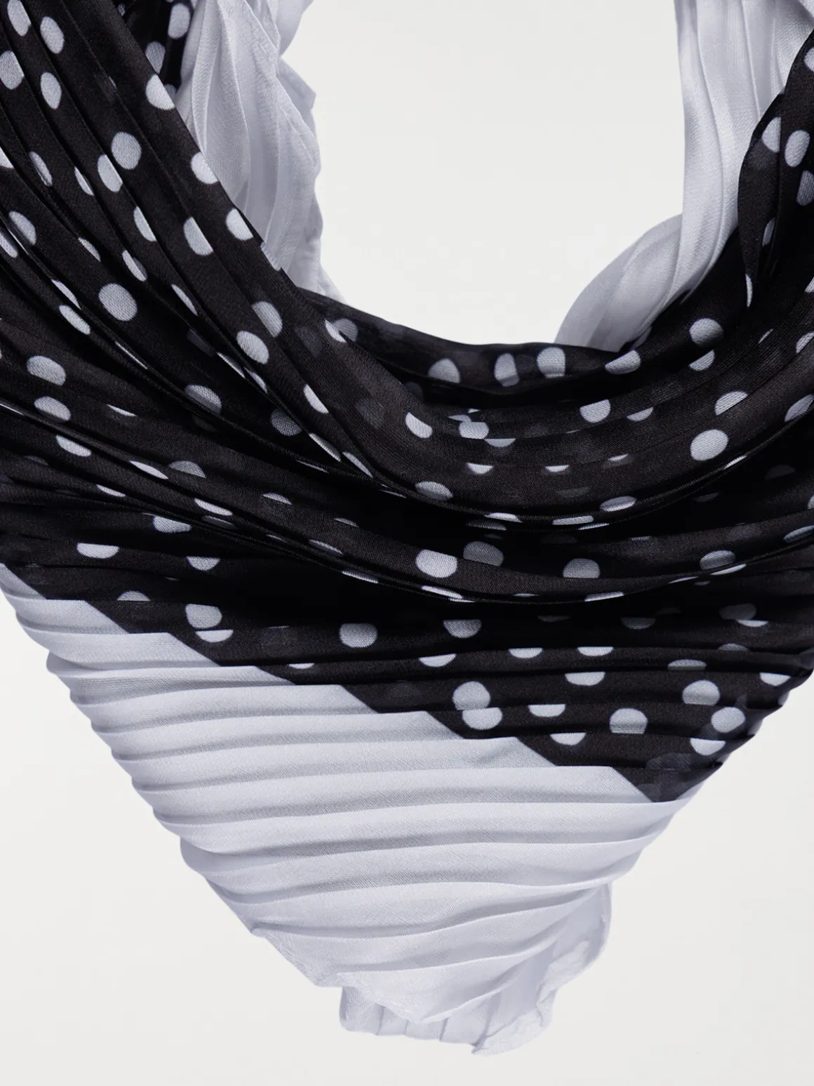 Foulard plissé à pois femme