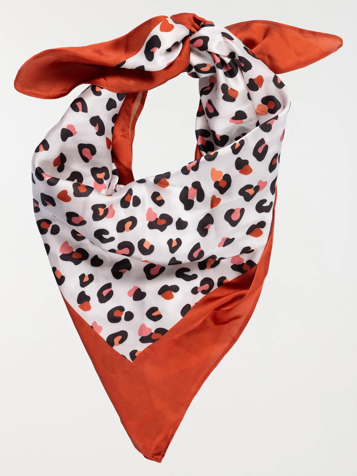 Foulard satiné léopard femme