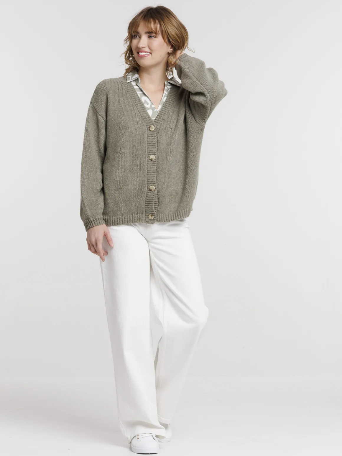 Gilet boutonné col V tilleul femme