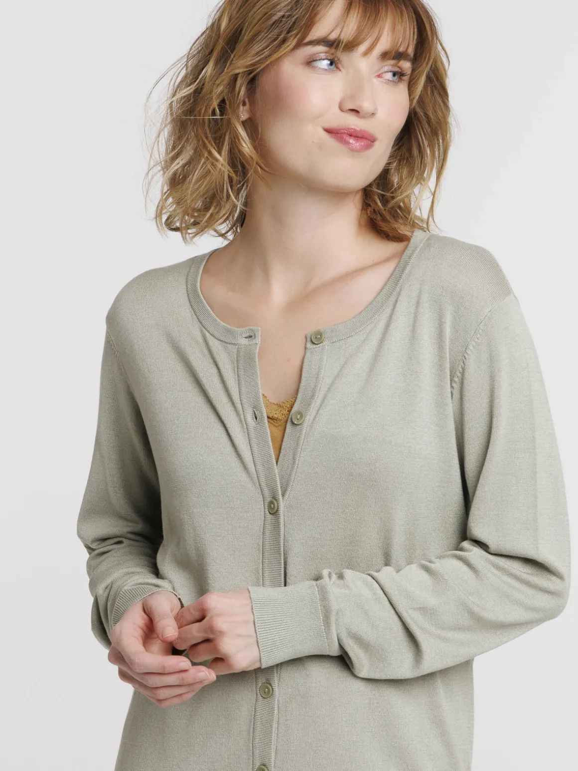 Gilet boutonné mousse clair femme