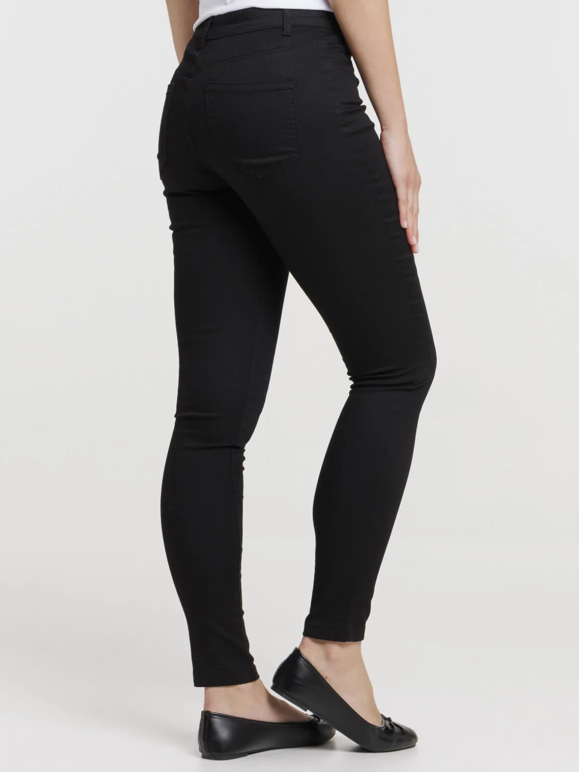 Jean coupe skinny noir femme