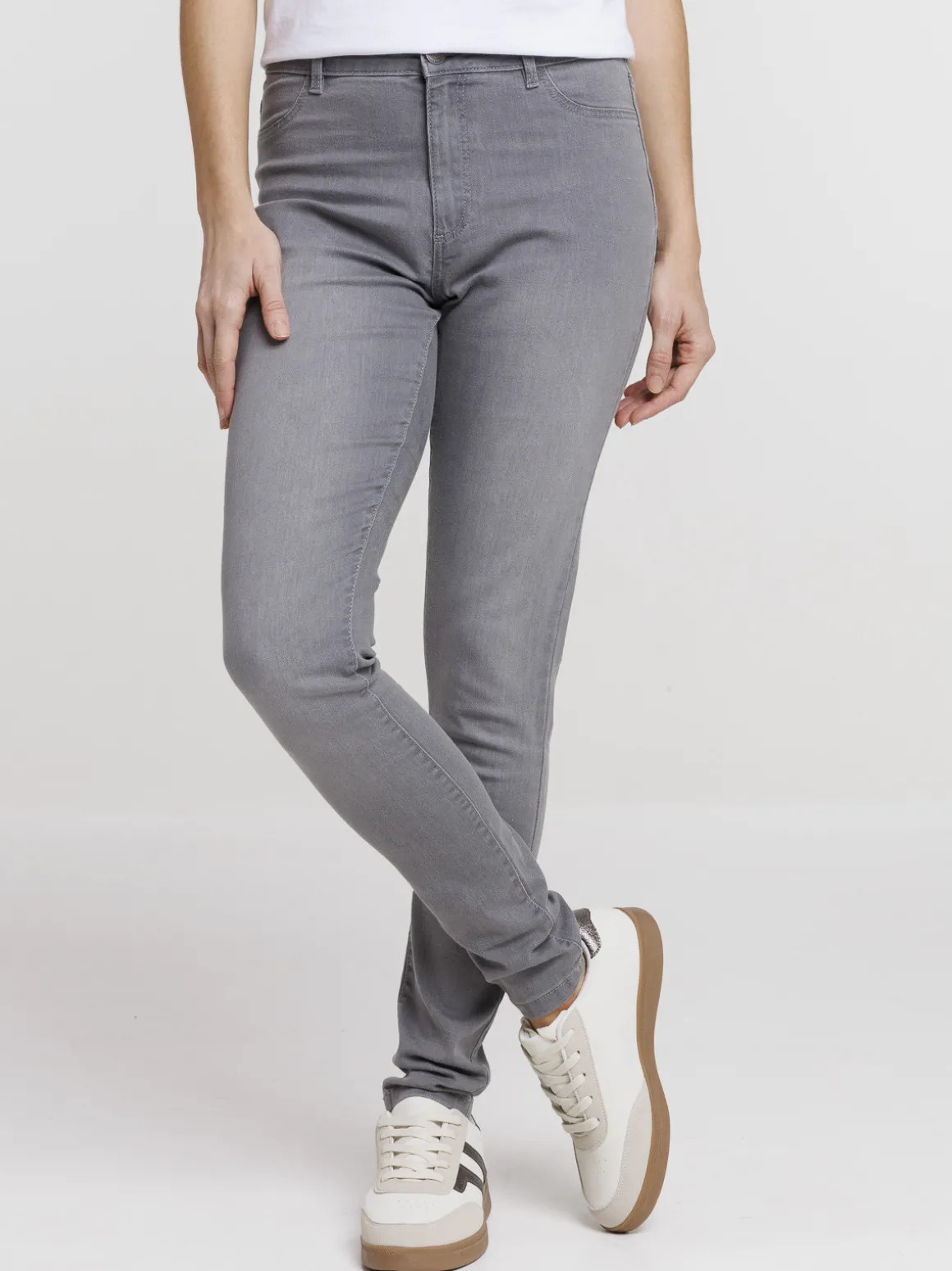 Jean skinny basique gris femme