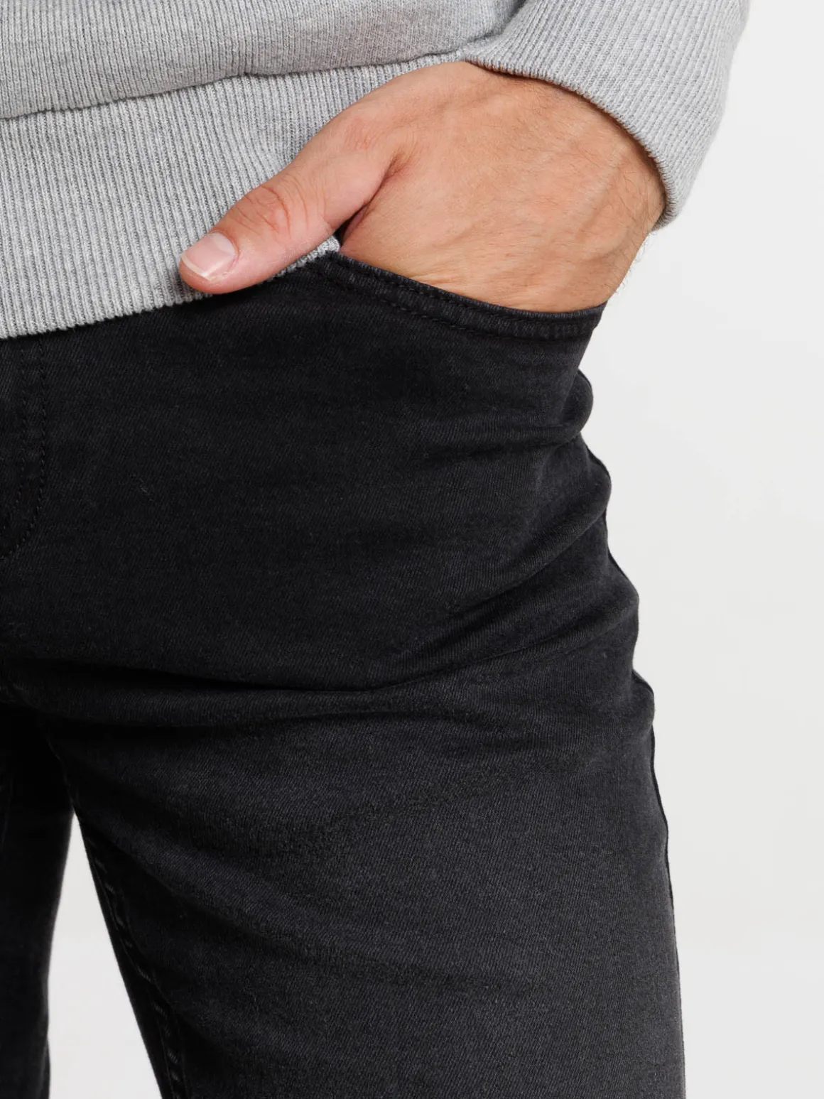 Jean slim homme noir