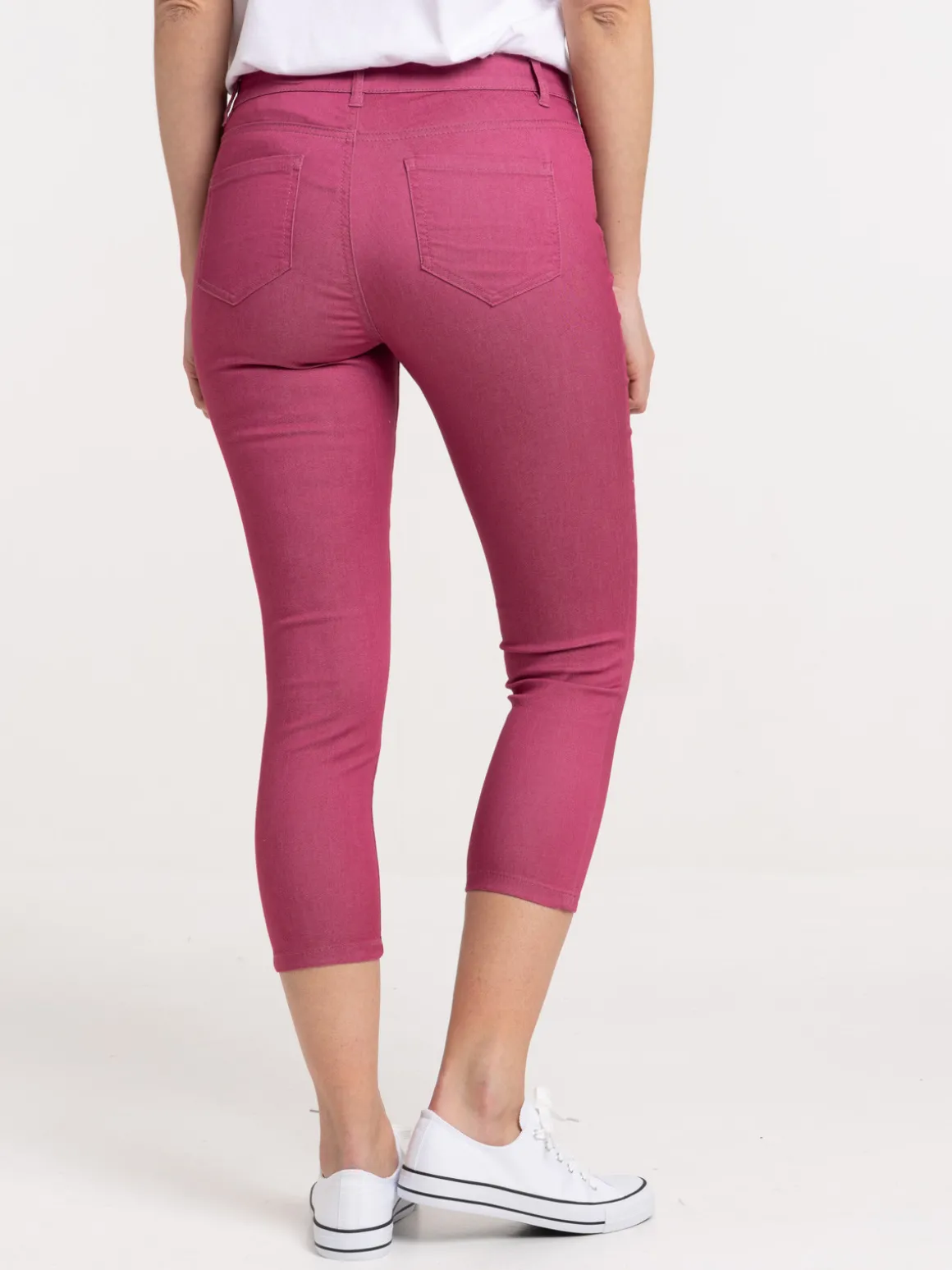 Pantacourt coloris aubergine femme