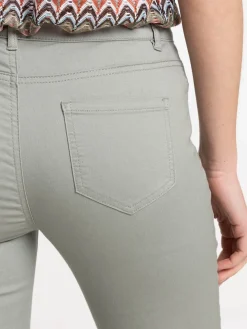 Pantacourt coloris vert grisé femme