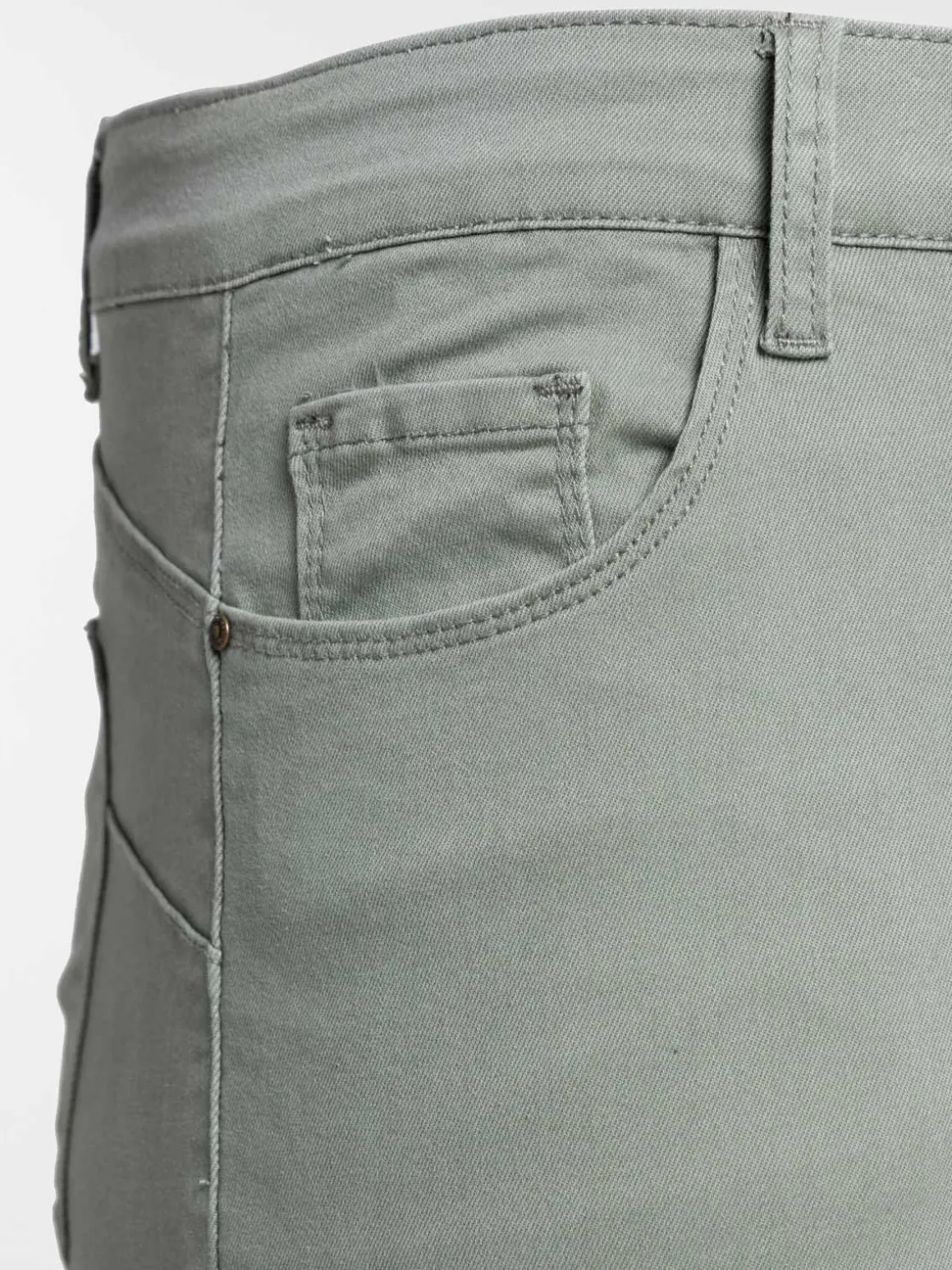 Pantalon cargo grande taille femme