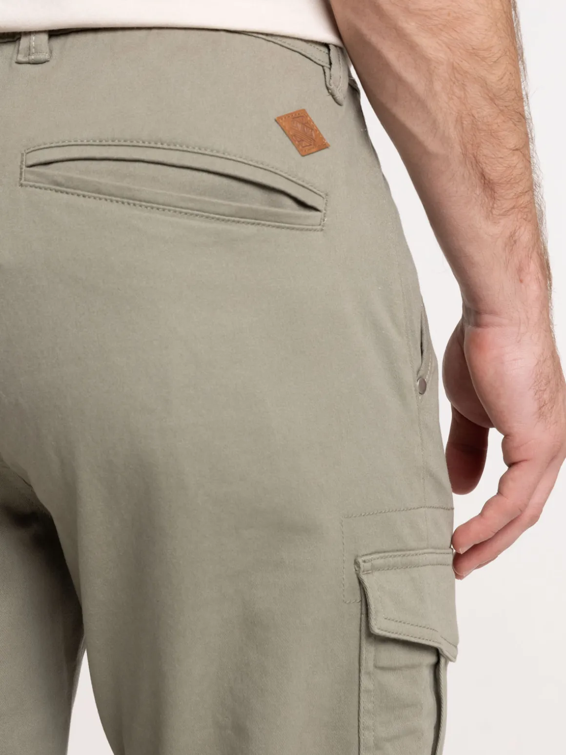 Pantalon cargo homme tilleul