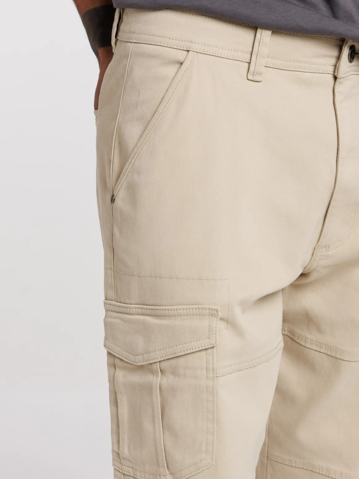 Pantalon cargo multipoches désert homme
