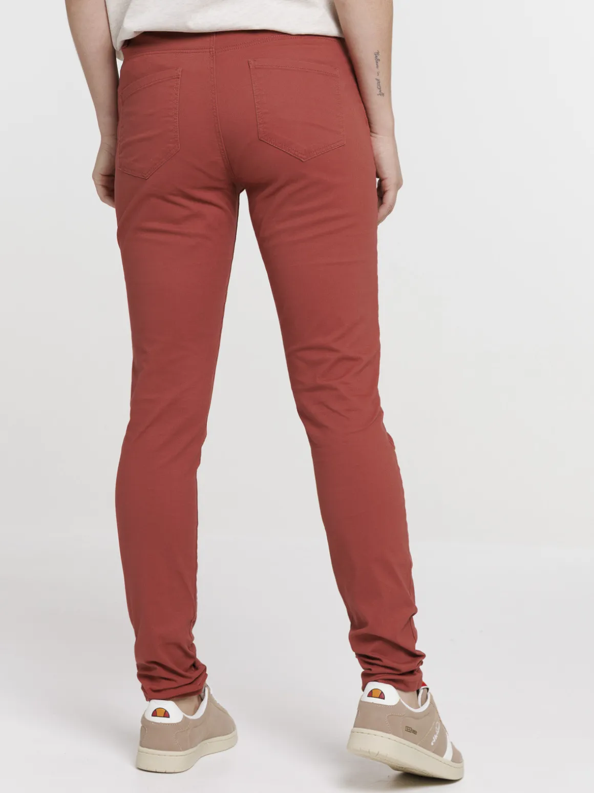 Pantalon skinny coloris marsala femme