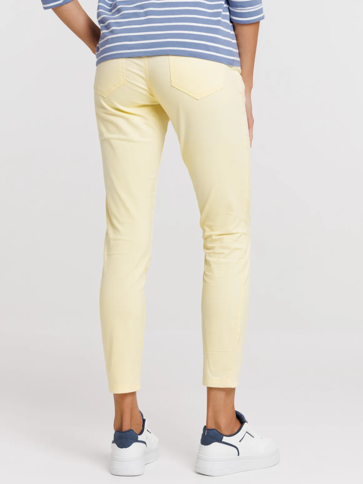Pantalon skinny 7/8ème jaune femme