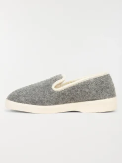 Pantoufle fermée femme gris (36-41)