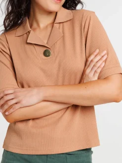 Polo matière côtelée croissant femme