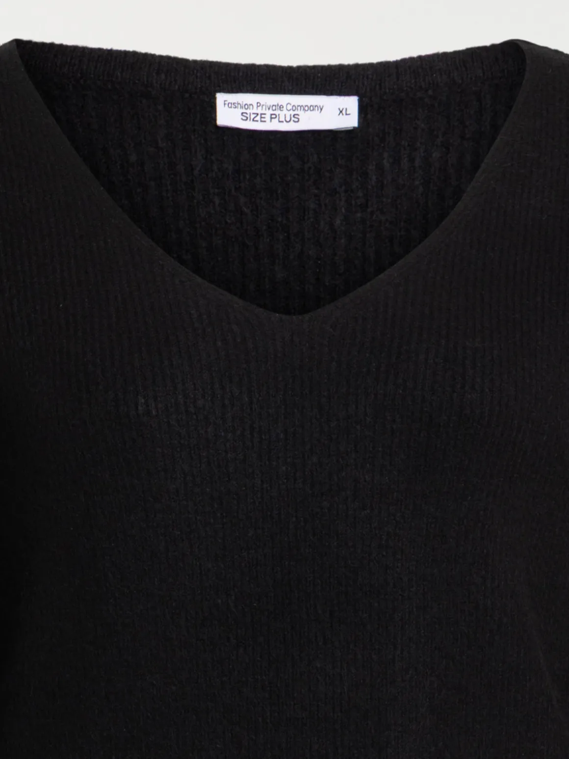Pull col V noir femme grande taille
