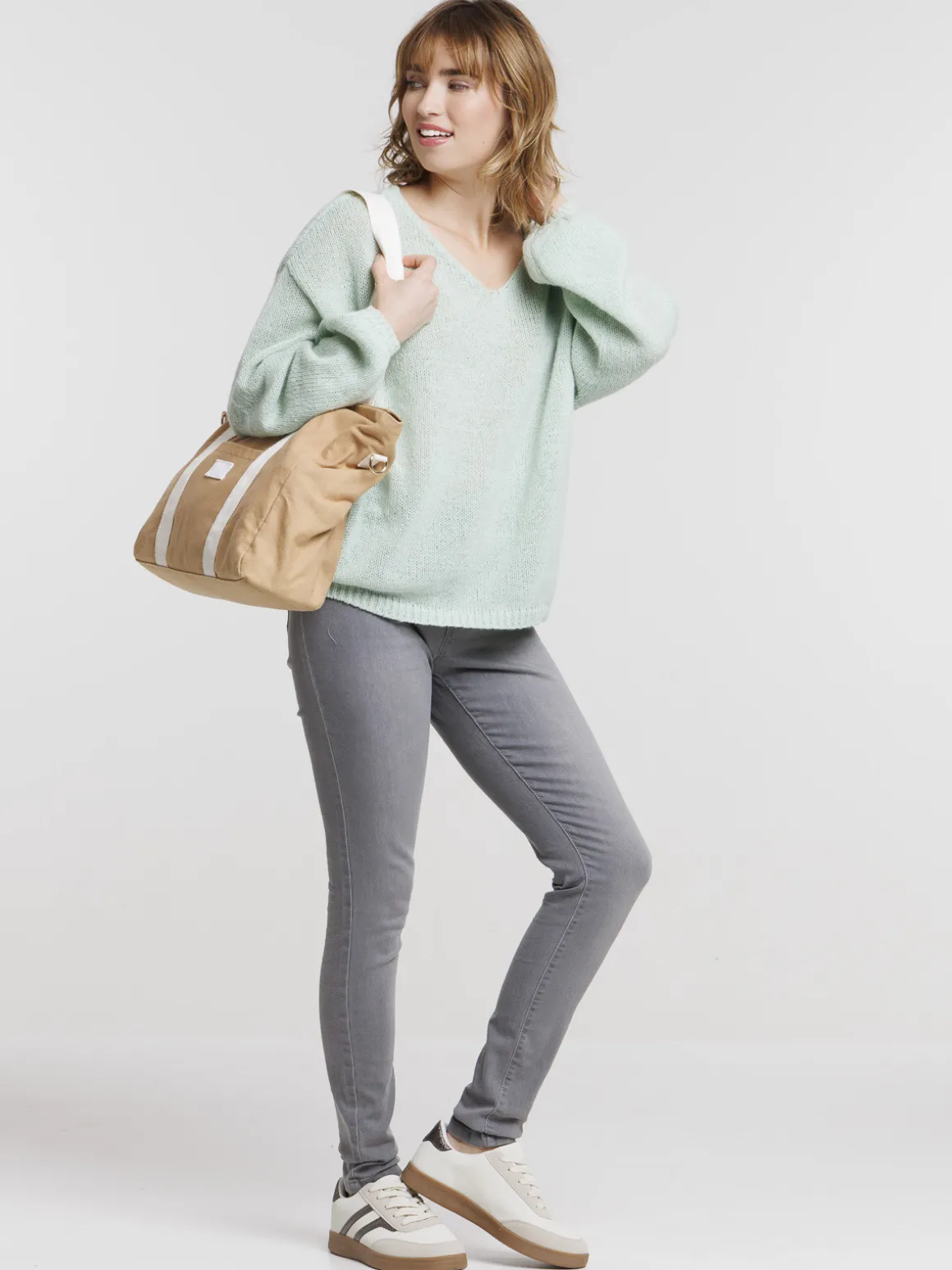 Pull col V vert retro femme