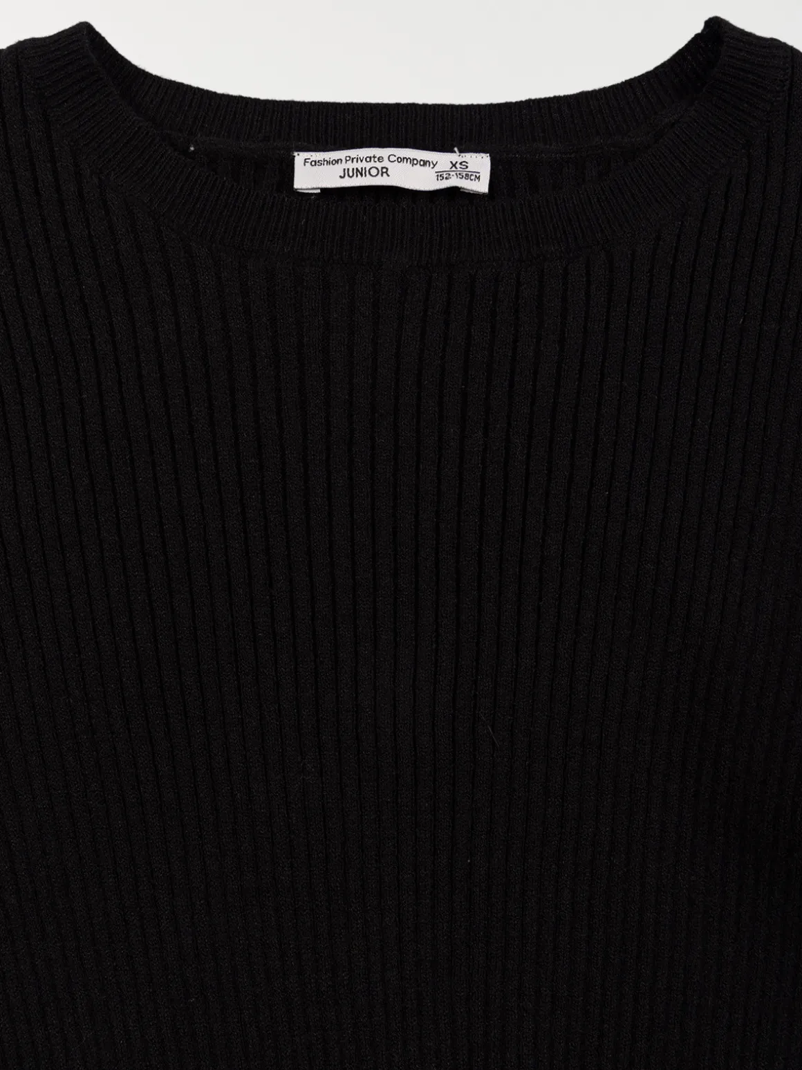 Pull court col rond noir fille (XXS-M)
