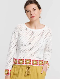 Pull crochet motifs colorés femme