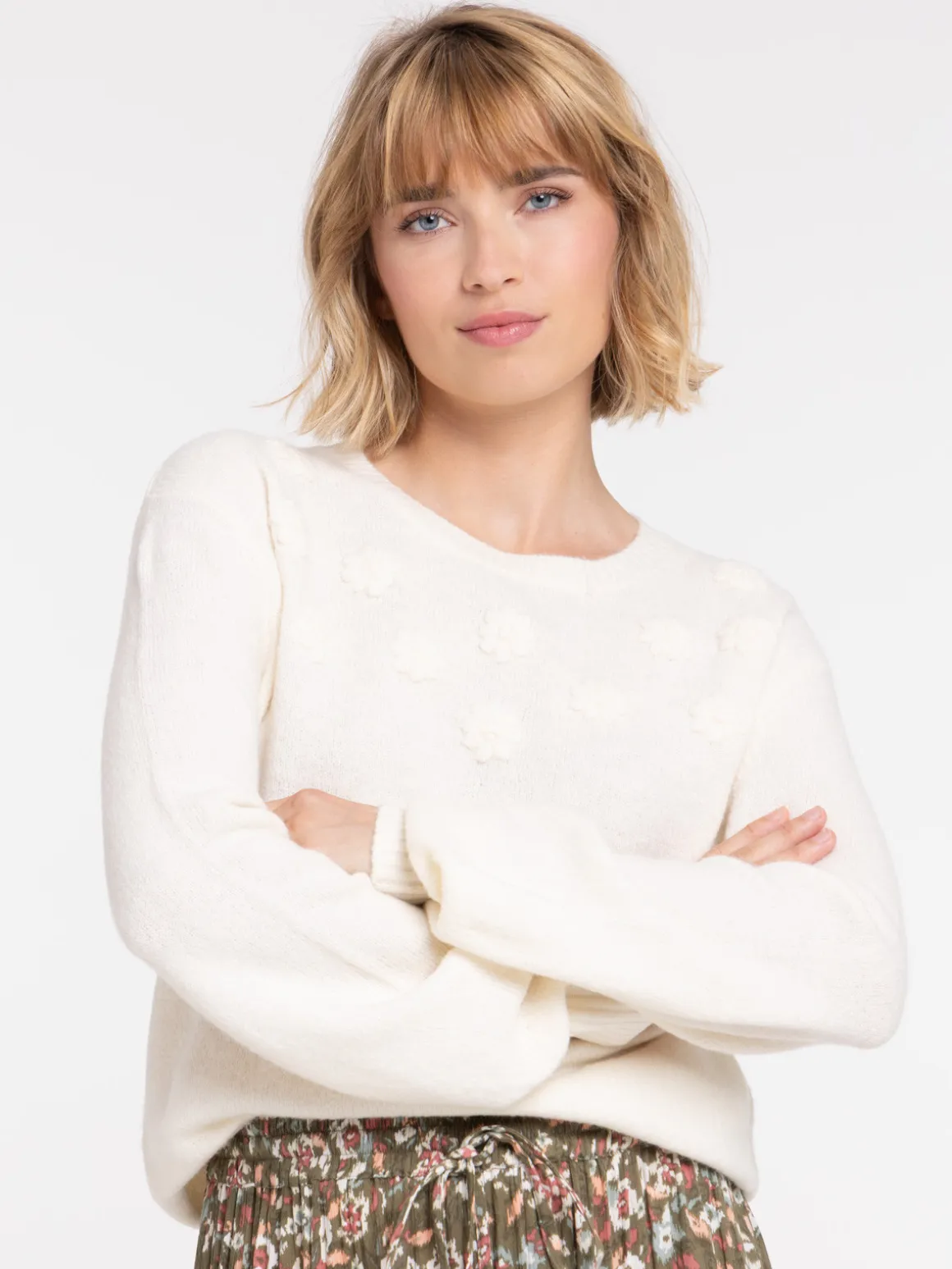 Pull écru fleurs femme