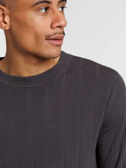 Pull fin col rond homme