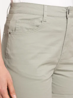 Short basique mousse clair femme