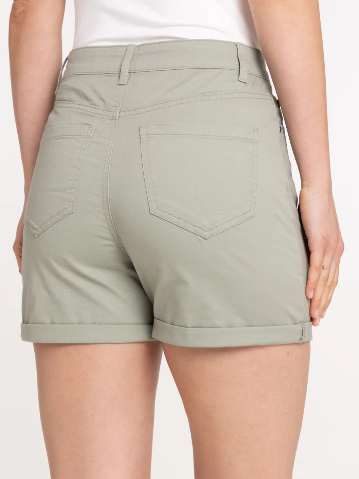 Short basique mousse clair femme
