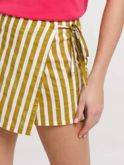 Short rayé avec pan à nouer femme