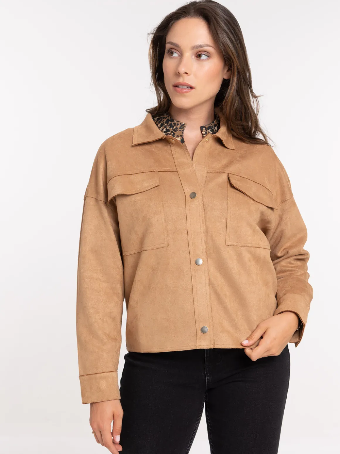 Surchemise courte suédine femme