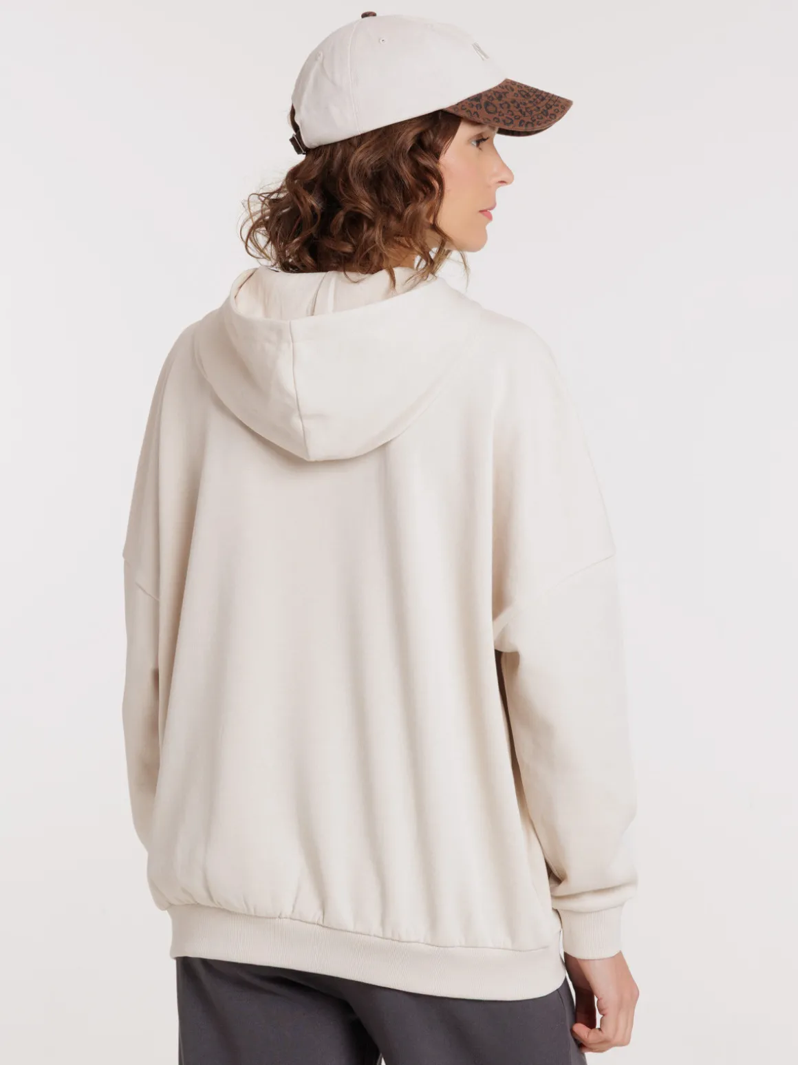 Sweat à capuche beige grisé femme