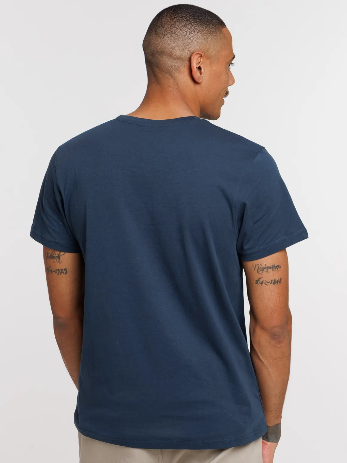 Tee-shirt col V bleu nuit homme