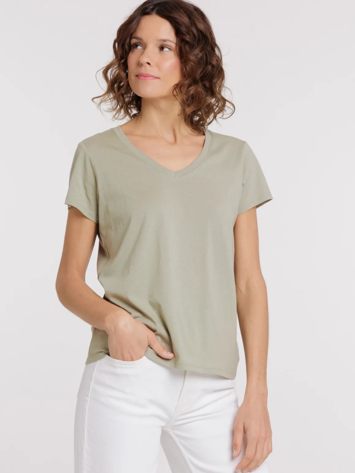 Tee-shirt col V mousse clair femme
